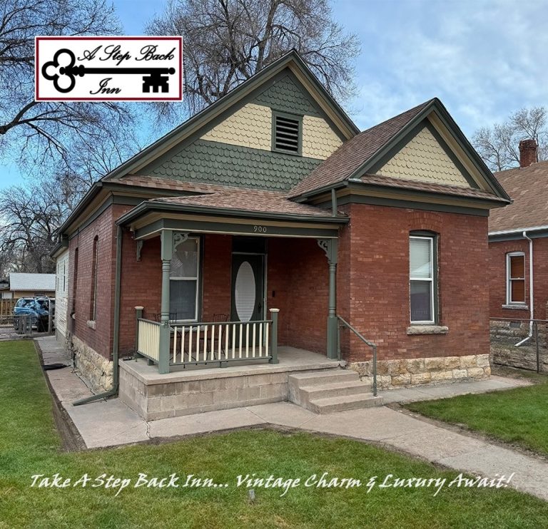 900 Ext AirBnb Main Title 1 768x742